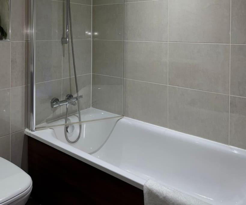 Cosy City Centre Apartment With Parking Birmingham Luaran gambar
