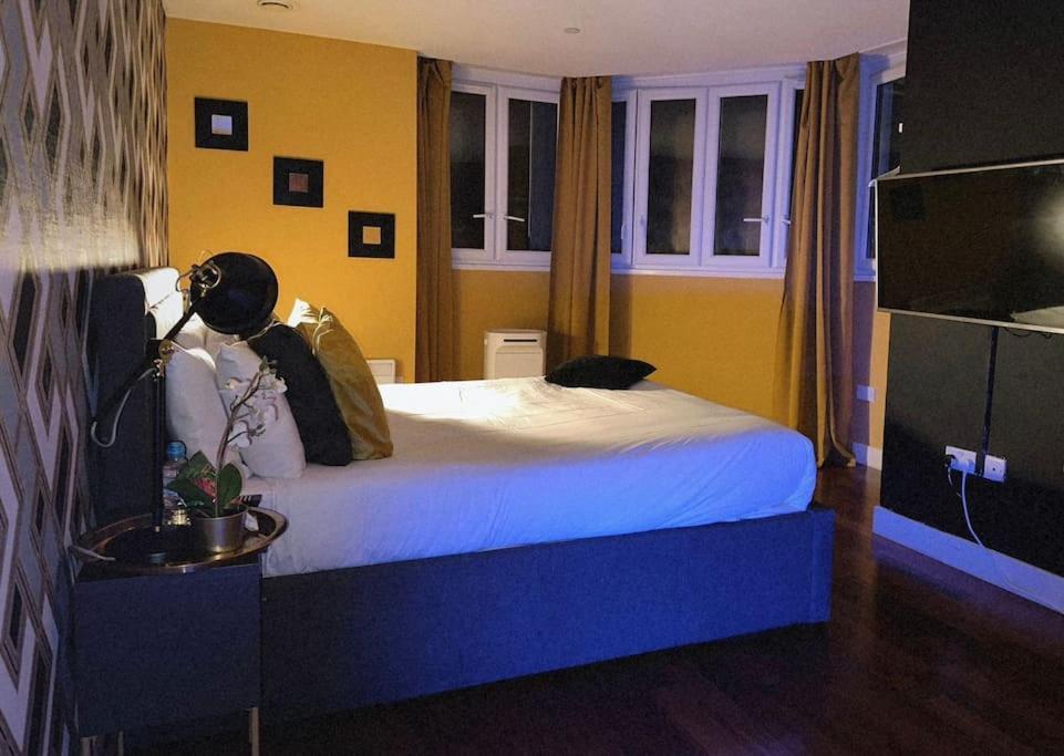 Cosy City Centre Apartment With Parking Birmingham Luaran gambar